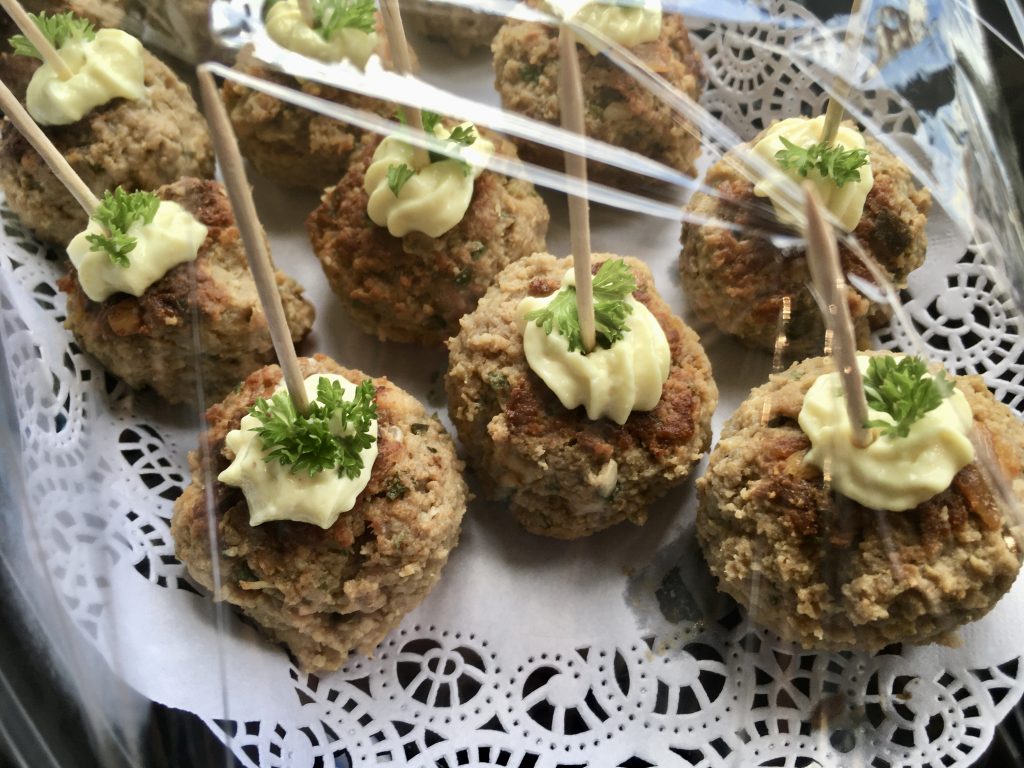 super lekkere gehaktballetjes met huisgemaakte mayonaise
