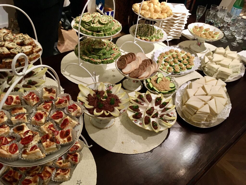 aangeklede borrel voor 40 personen