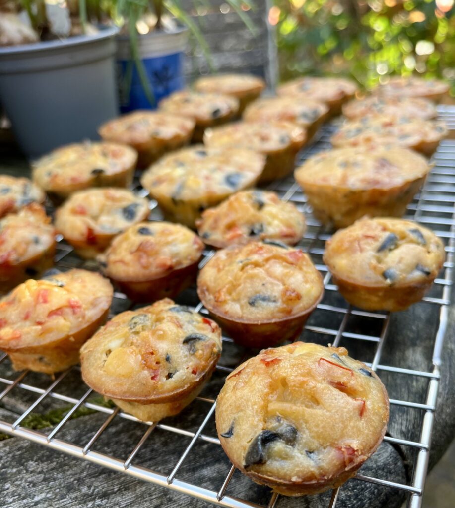 hartige cupcakes, groot en mini (diverse smaken)