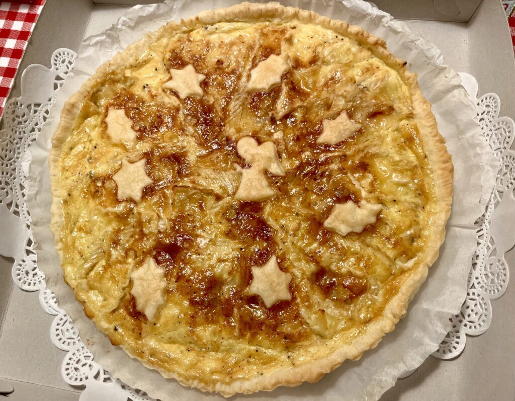 quiche camembert | appel | gerookte eendenborst
